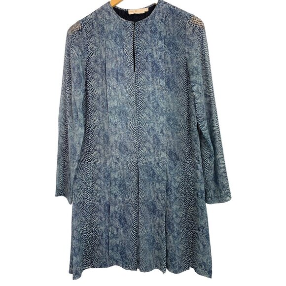 Tory Burch Size 4 S NWOT $490 Silk Mini Shift Dress Chiffon Blue Python 7384 - Picture 2 of 14
